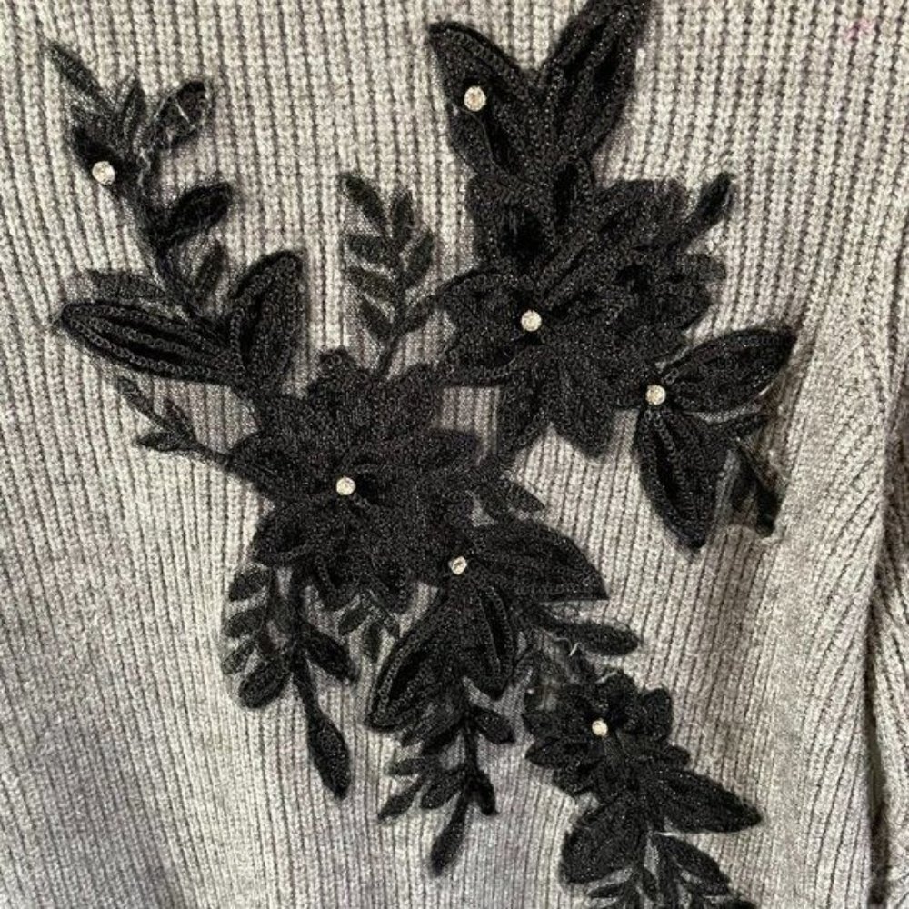I.N.C. International Concepts Gray & Black Sweater - Picture 4 of 10
